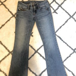 American Eagle blue jeans